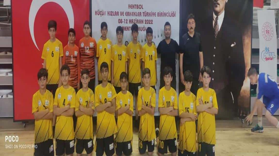 Ali Kuşçu Ortaokulu Küçük Erkek Hentbol Takımımız TÜRKİYE 4. sü oldu...:))